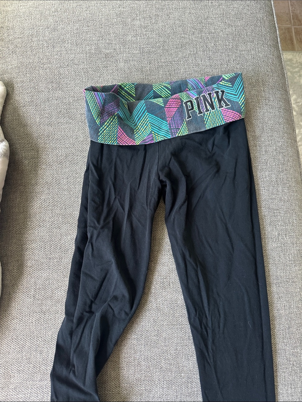 PINK Victoria's Secret Black Leggings with Multicolor Chevron Waistband